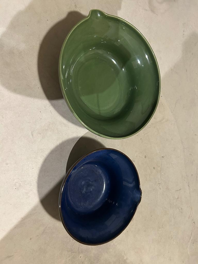 IKEA Fargrik / Trivsam serveerschalen groen blauw keramiek, Keramiek, Ophalen of Verzenden, Zo goed als nieuw, Overige stijlen
