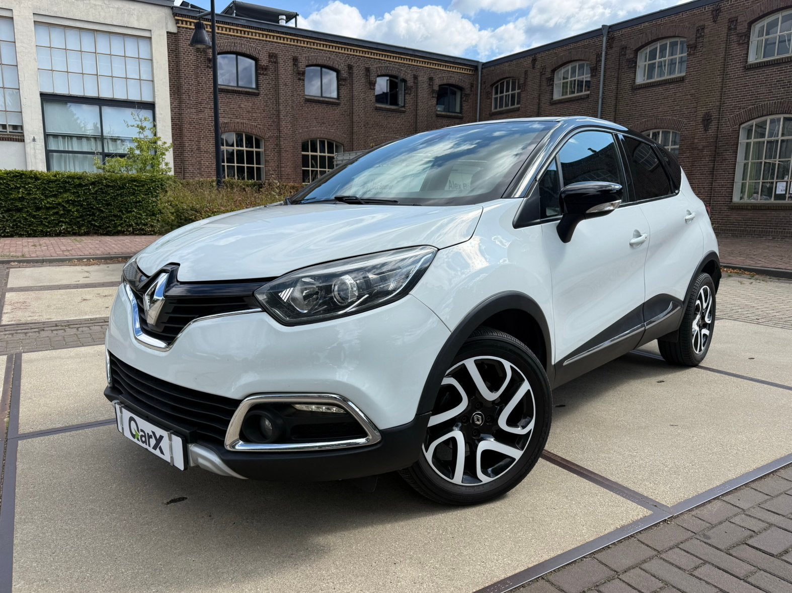 Renault Captur 1.2 TCe Limited Edition - 118 PK - Gezinsauto, Auto's, Voorwielaandrijving, Leder en Stof, Wit, Bedrijf