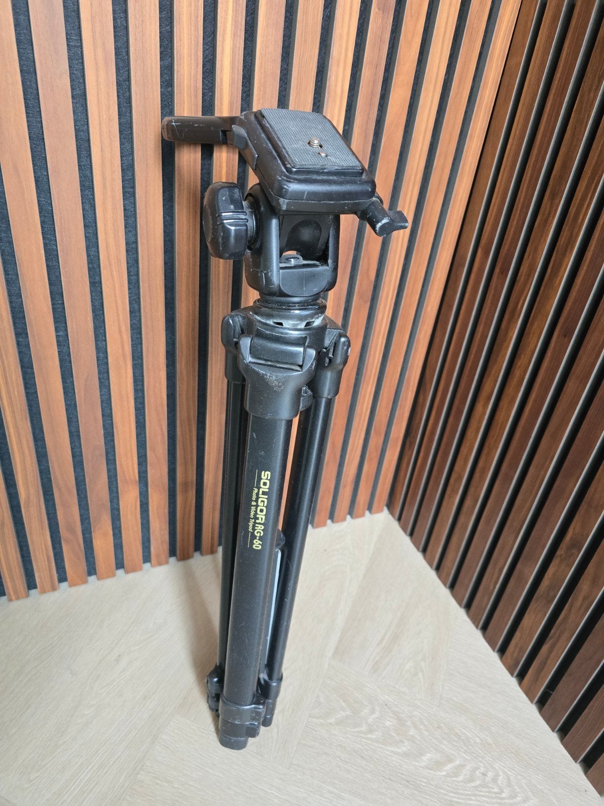 Soligor RG-60 statief foto video, Ophalen of Verzenden, Driepoot