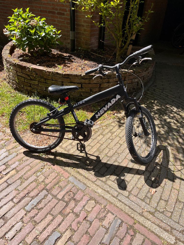 Mountainbike Nevada 20 inch opknapper, Terugtraprem, Gebruikt, Heren, Geen vering