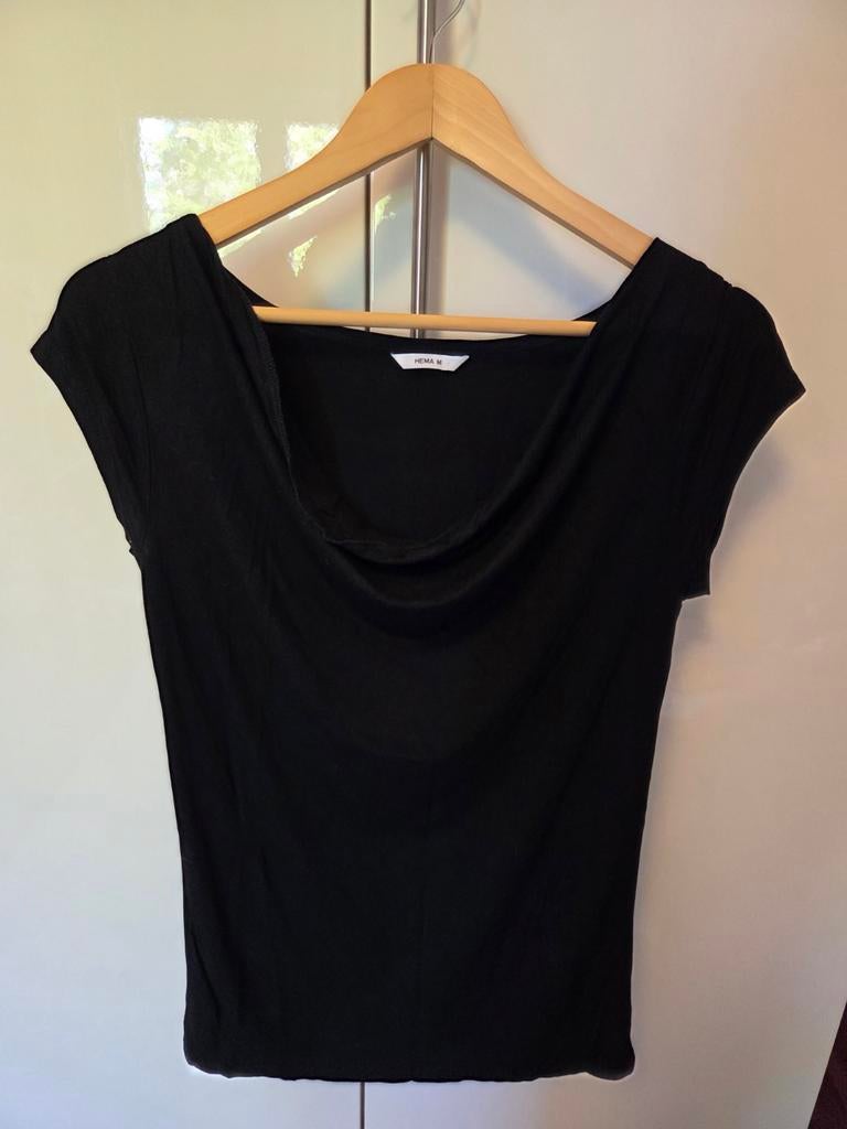 Chique shirt met waterval hals Hema maat M zwart
Ongedragen,, Maat 38/40 (M), Zwart, Nieuw, Ophalen of Verzenden