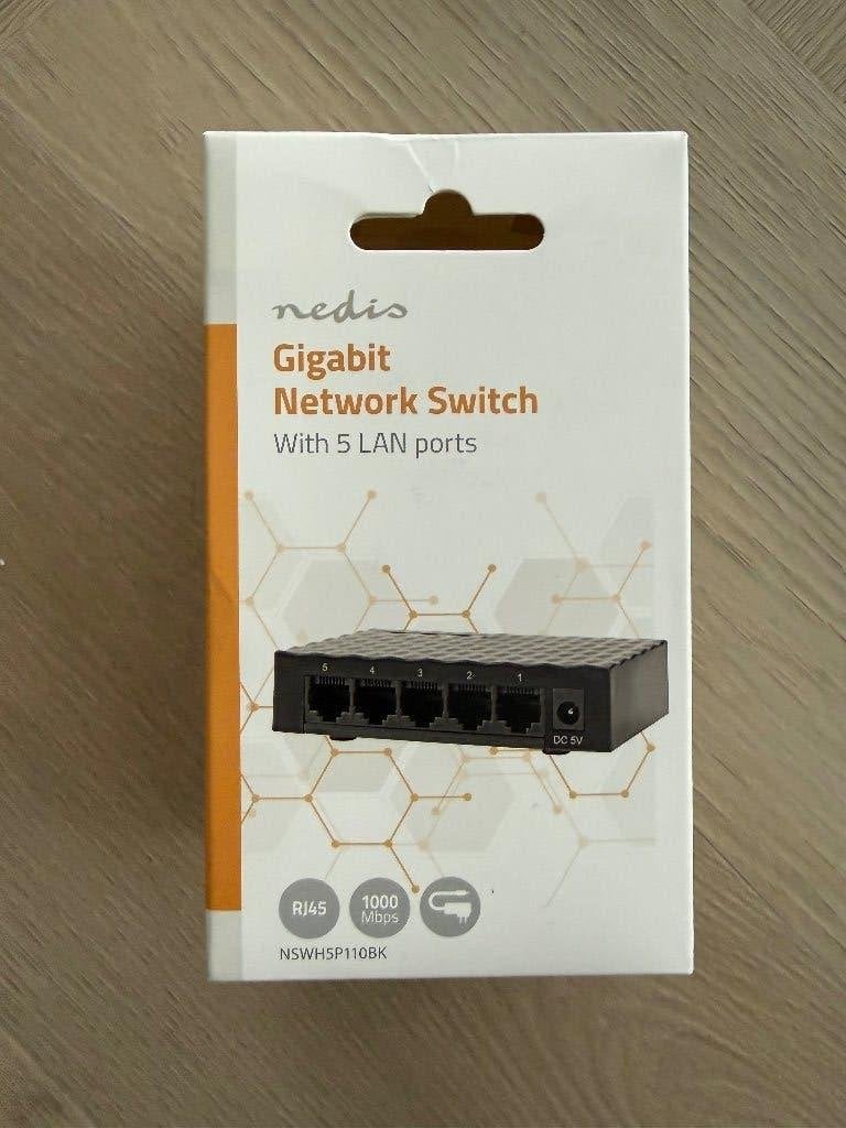 Gigabit netwerk switch, Computers en Software, Ophalen of Verzenden, Nieuw