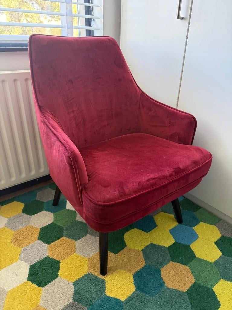€70- Red Velvet Arm Chair - PICK UP ONLY, Huis en Inrichting, Fauteuils, Zo goed als nieuw, Overige materialen, 50 tot 75 cm, 75 tot 100 cm