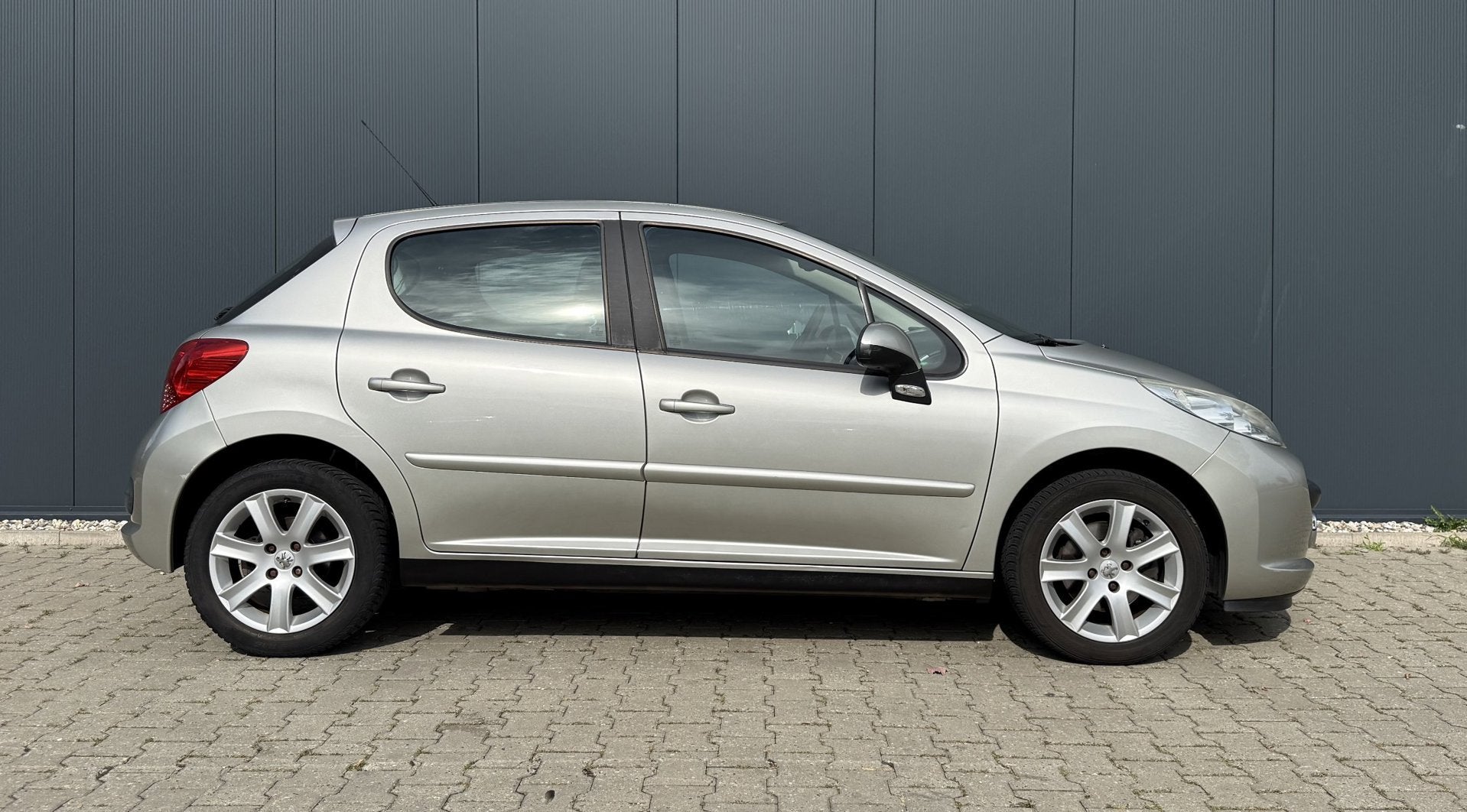 Peugeot 207 1.6 VTi XS Pack Automaat Clima NAP APK, Auto's, Stof, Gebruikt, Zwart, 4 cilinders