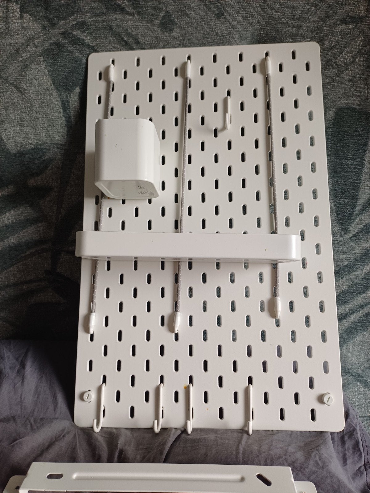 IKEA SKÅDIS ophangbord met toebehoren 36x56cm, Ophalen of Verzenden, Gebruikt