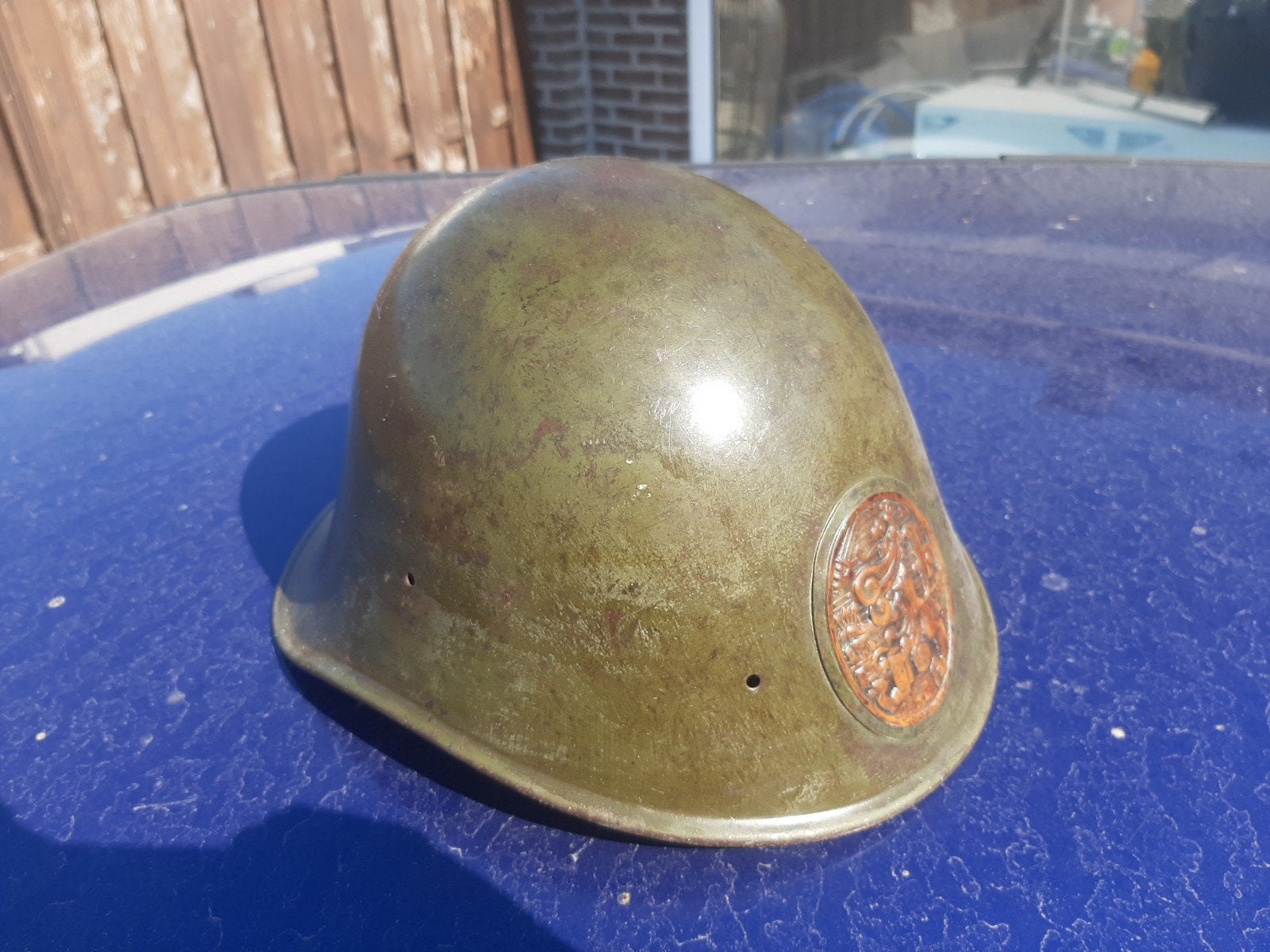 Nederlandse wo2 helm met leeuw zonder binnenwerk, Verzamelen, Militaria | Tweede Wereldoorlog, Ophalen of Verzenden, Landmacht