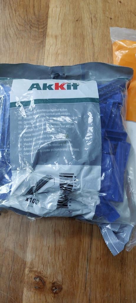 AKIT 100 STUKS  en heb er gratis nog 60 bij, Ophalen, Zo goed als nieuw, Beton, Overige typen
