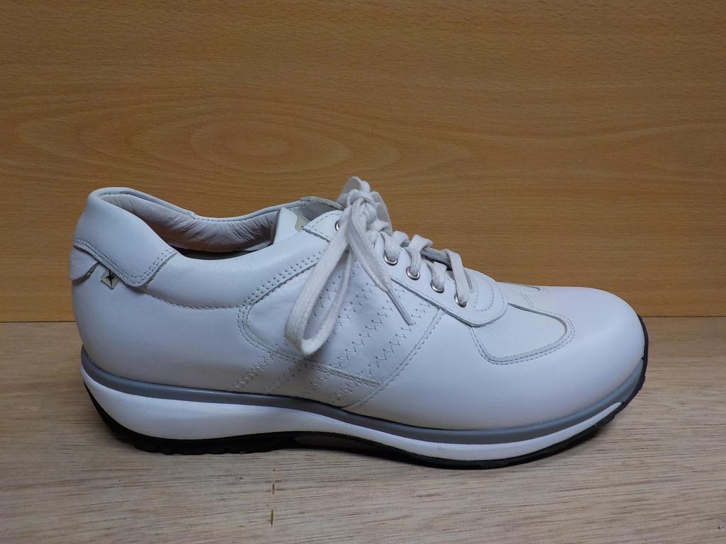 Witte Xsensible Stretchwalkers maat 42 G, Xsensible Verkooporganisatie Nederland, Oude Kleefsebaan 119 - 6572 AK Berg en Dal, Wit
