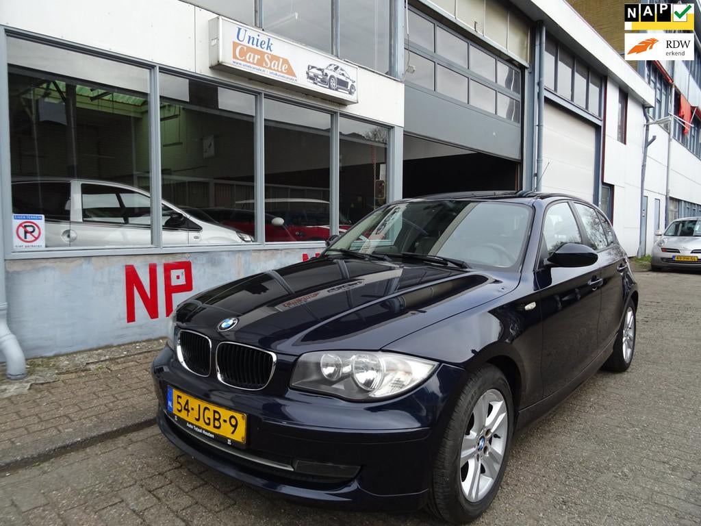 BMW 1-serie 116i Business Line, 1-Serie, Achterwielaandrijving, 4 cilinders, 122 pk