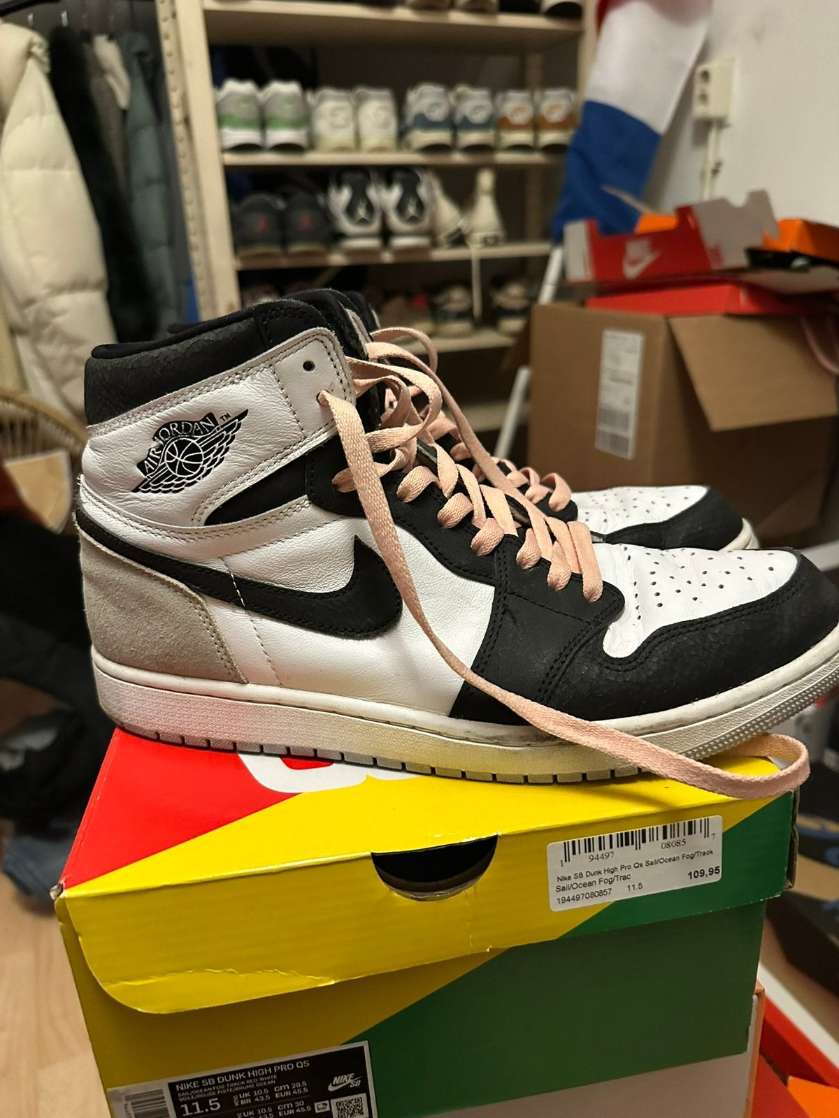Jordan 1 high bleached coral, Verzenden, Gedragen, Overige kleuren, Sneakers of Gympen
