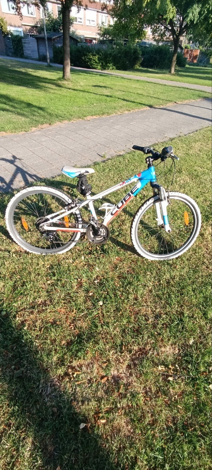 Cube mountainbike 24 inch kinder mountainbike, Fietsen en Brommers, Fietsen | Mountainbikes en ATB, Minder dan 45 cm, Ophalen of Verzenden