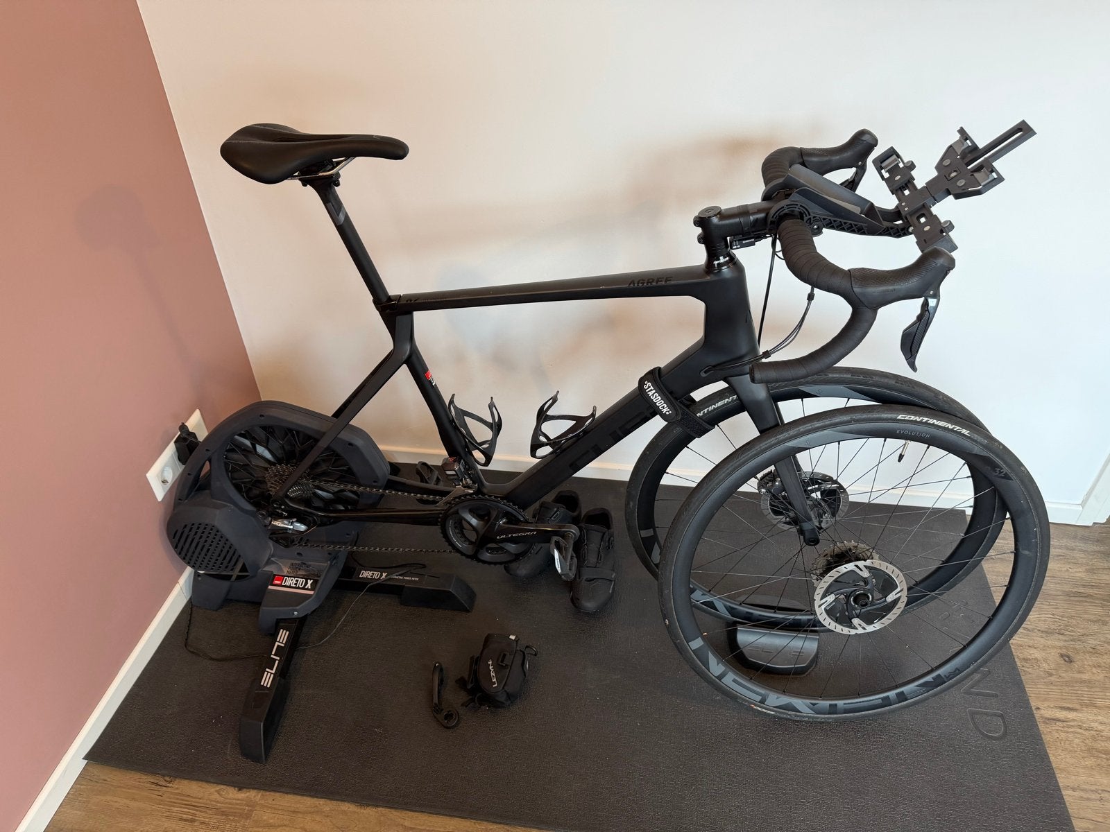 Cube Agree C:62 Race racefiets met Elite Direto X trainer, Overige merken, 28 inch, Carbon, Heren
