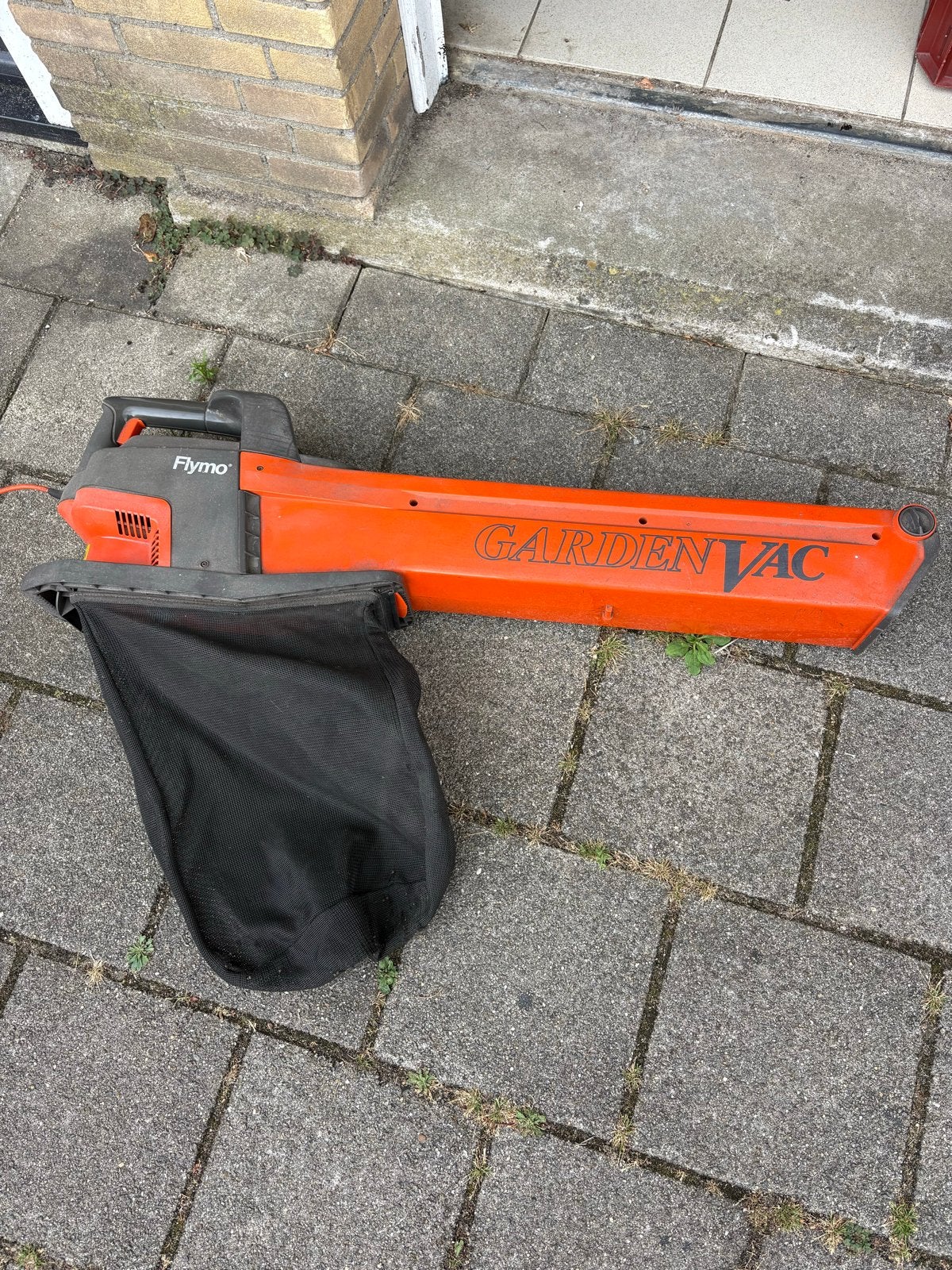 Flymo GardenVac Bladblazer/Bladzuiger - Elektrisch, Ophalen, Gebruikt, Handgedragen, Met opvangzak