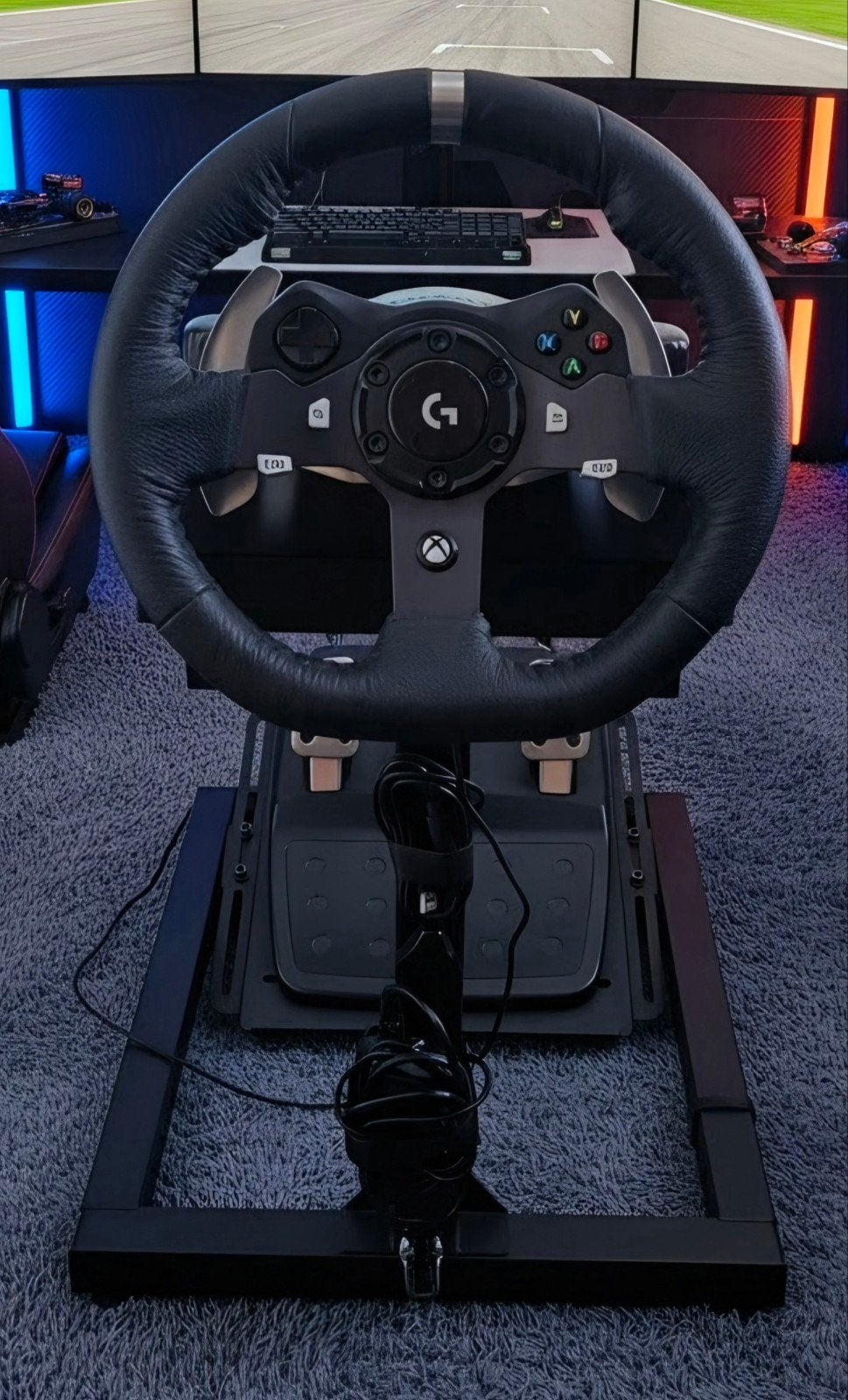 Foto 3 van Logitech G920 racestuur + Next Level Racing stalen frame