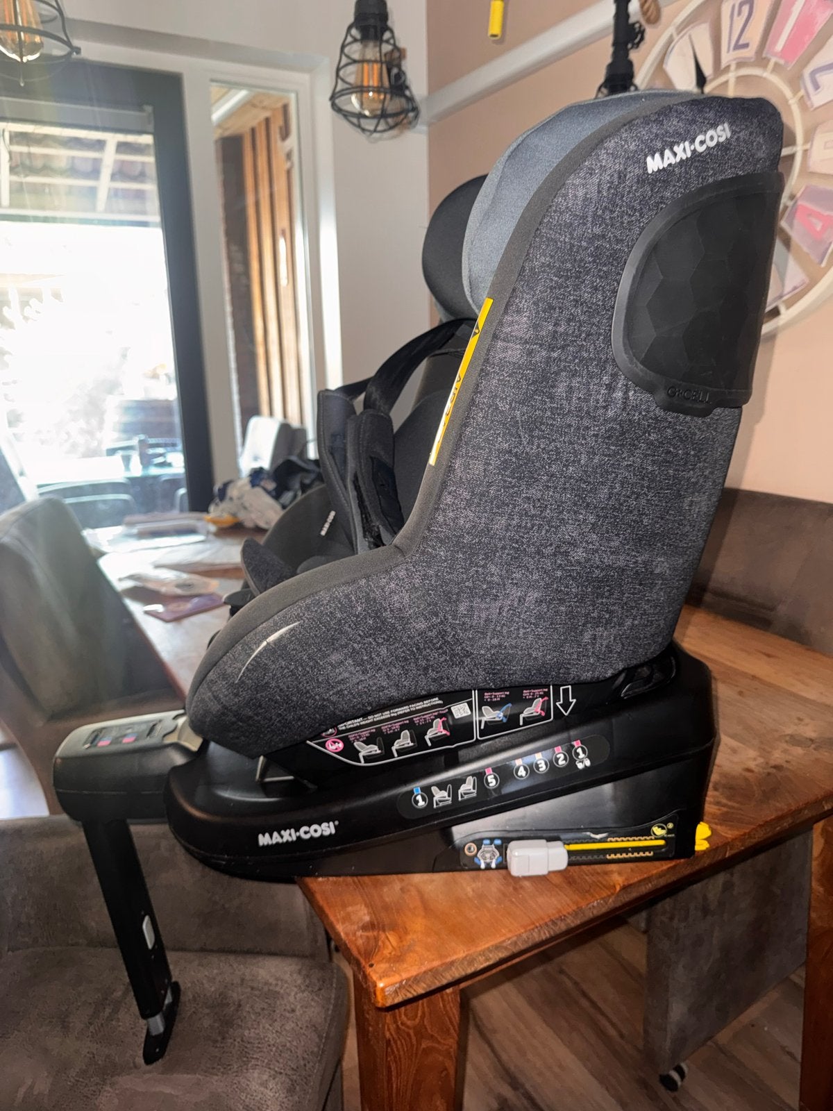 Maxi-Cosi Beryl autostoel - Groep 0+/1/2 (0-25 kg), Ophalen, Autogordel of Isofix, Gebruikt, Verstelbare rugleuning