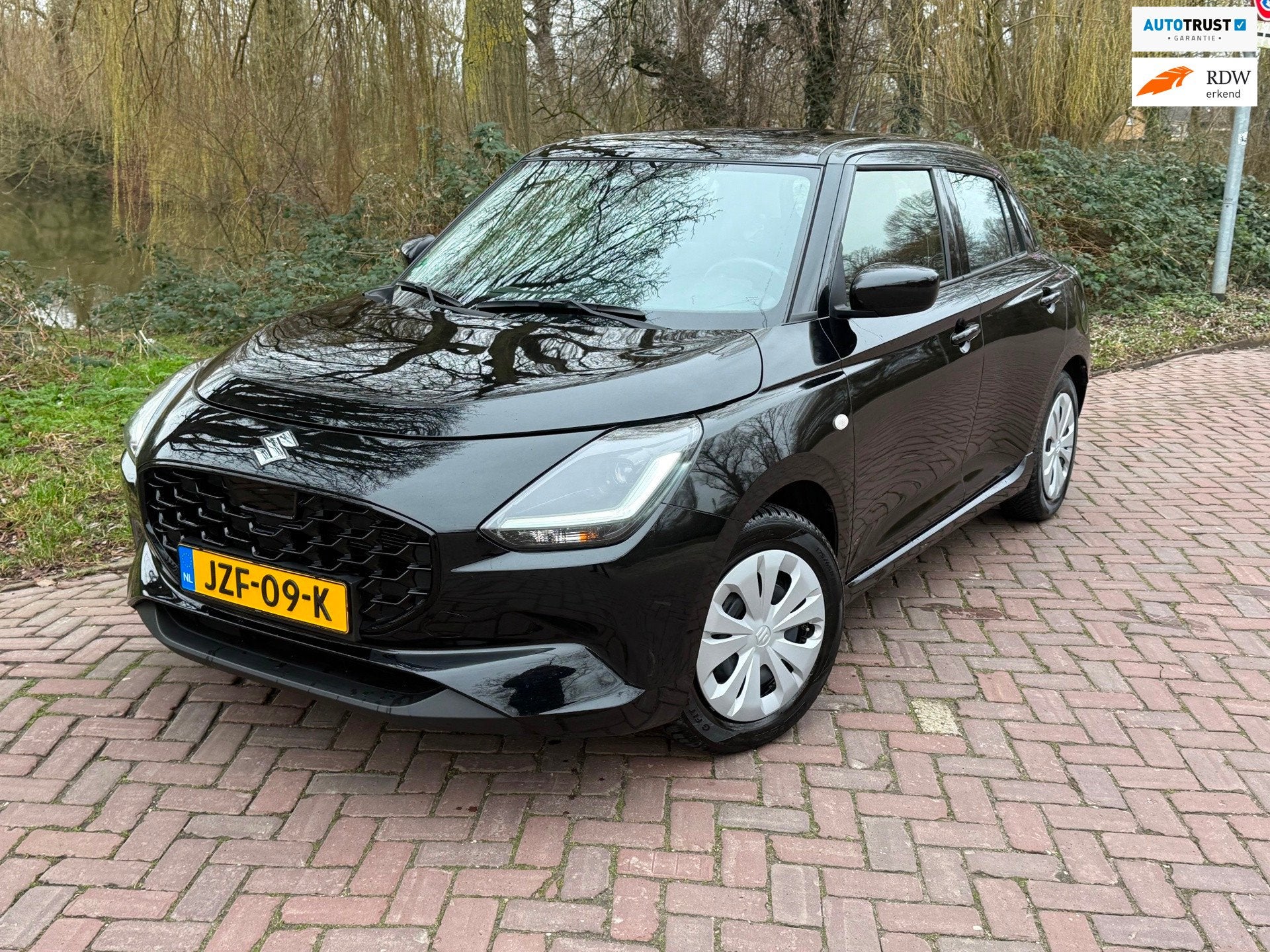 Suzuki SWIFT 1.2 Comfort Smart Hybrid 6 X Suzuki SWIFT 1Eig., Auto's, Suzuki, Voorwielaandrijving, 83 pk, USB, 894 kg