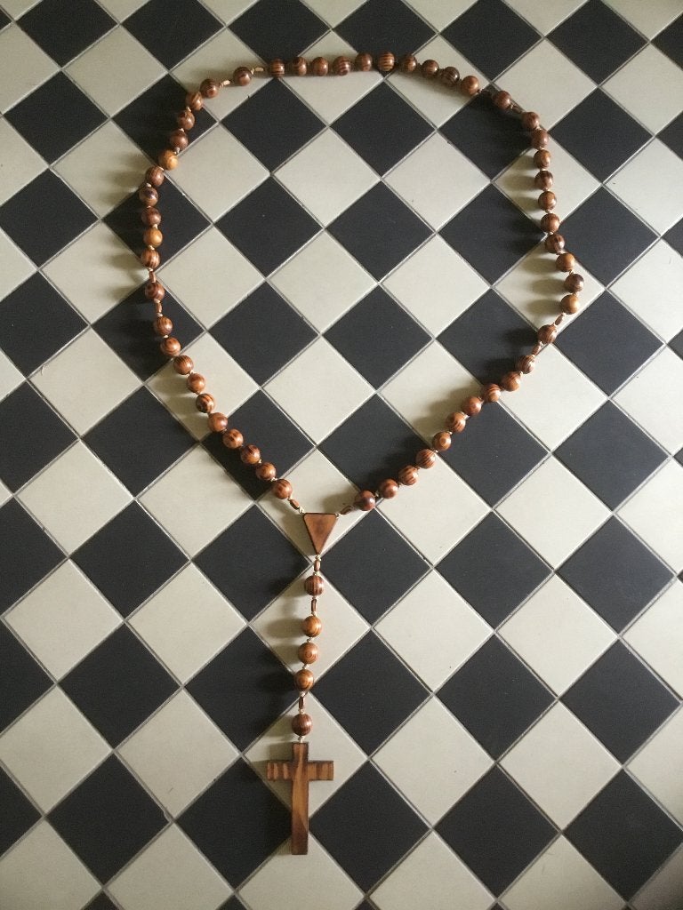 Rozenkrans / Paternoster groot van houten kralen, Ophalen of Verzenden, Zo goed als nieuw, Overige typen, Christendom | Katholiek