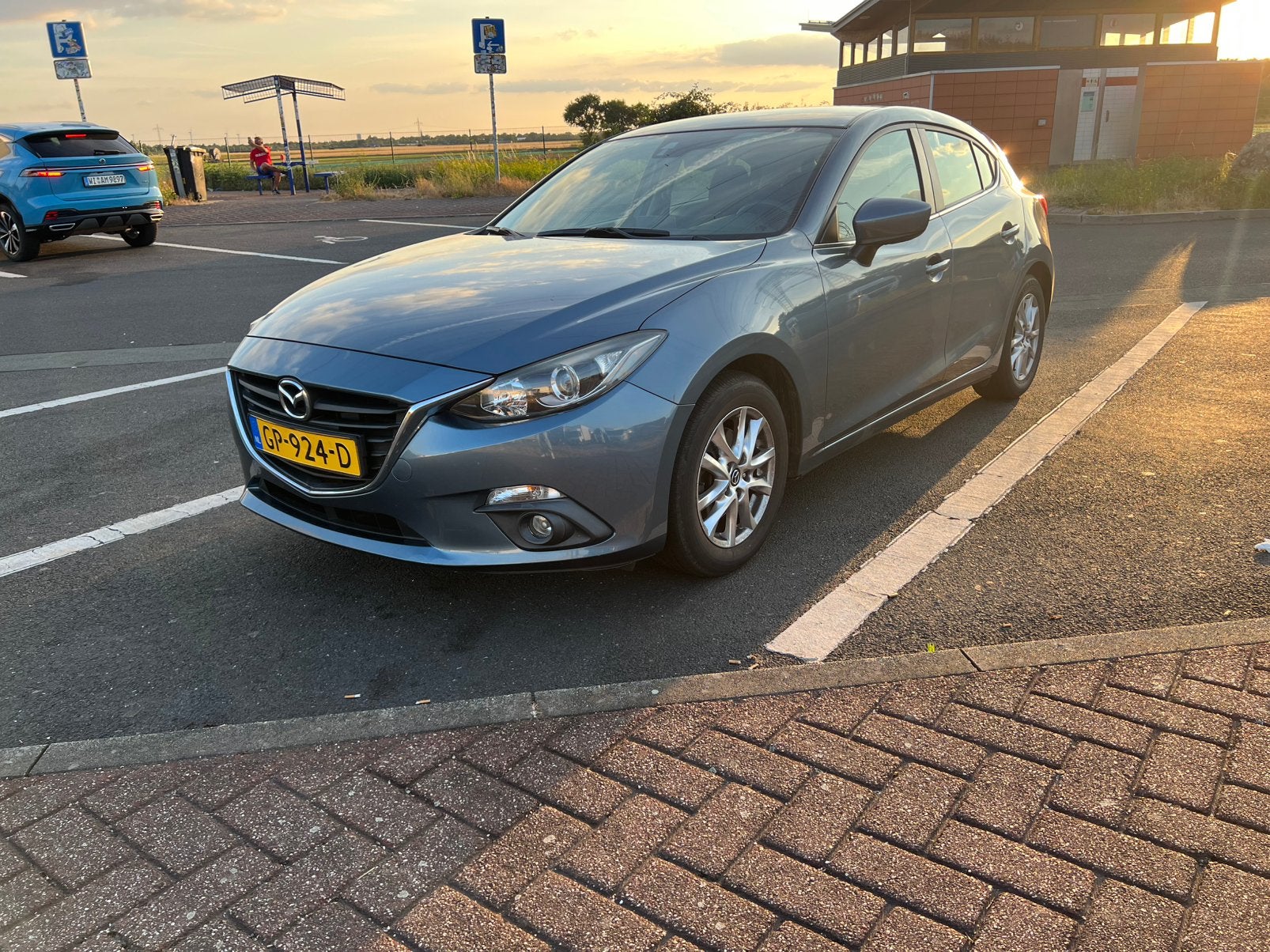 Mazda 3 2.0 Skyactiv-g 120pk HB 2015, Auto's, Voorwielaandrijving, 1998 cc, 4 cilinders, Blauw