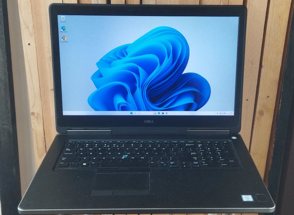 DELL Precision 7710 Intel Core i7-6820HQ 16gb Ram Win 11 pro, Ophalen, Gebruikt, 2 tot 3 Ghz, Qwerty