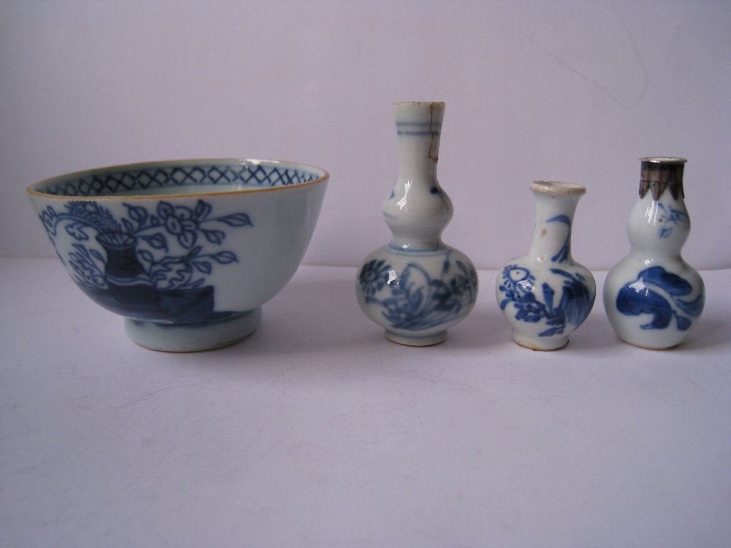 CHINEES PORSELEIN KANGXI  EN CHIEN LUNG 17 -18e EEUW., Antiek en Kunst, Verzenden