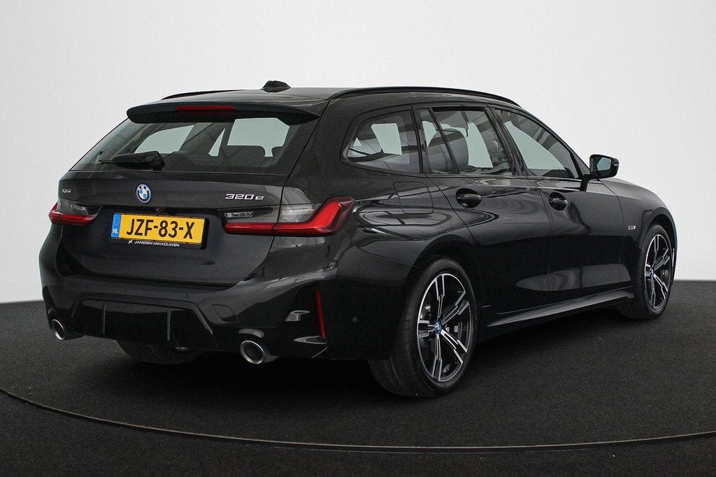 BMW 3-serie Touring 320e xDrive M Sport HiFi Trekhaak Keyles, 1998 cc, Gebruikt, 4 cilinders, Zwart