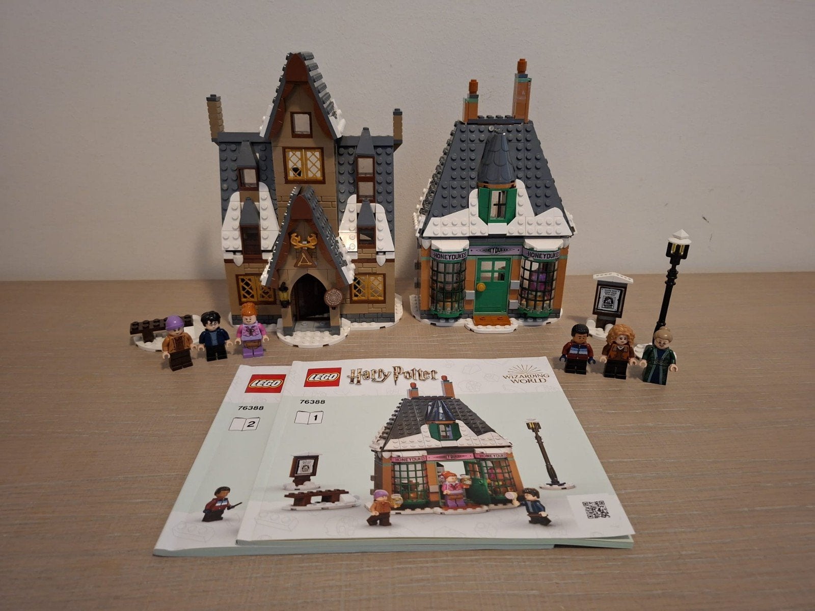 LEGO Harry Potter 76388 Hogsmeade Village Visit - boekje -, Lego, Harry Potter, Ophalen of Verzenden, Zo goed als nieuw