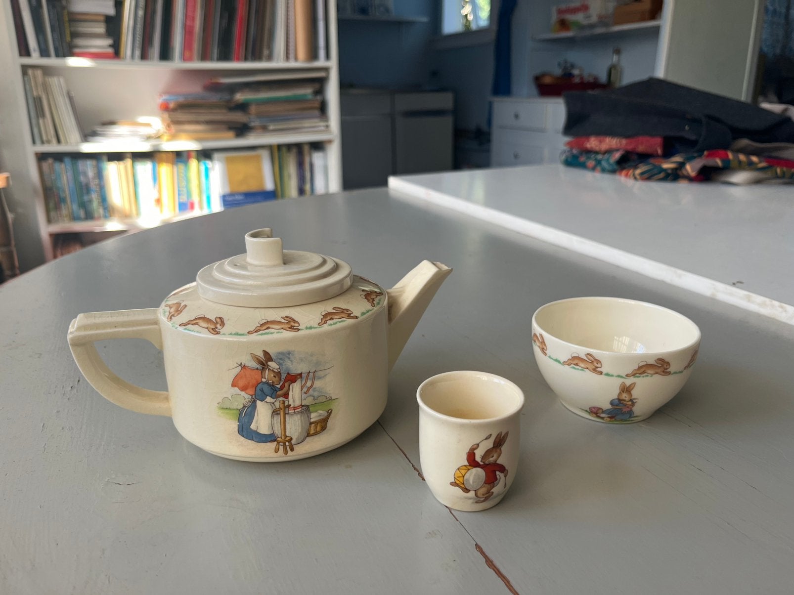 Bunnykins vintage poppenservies theepot kommetje eidopje, Ophalen of Verzenden