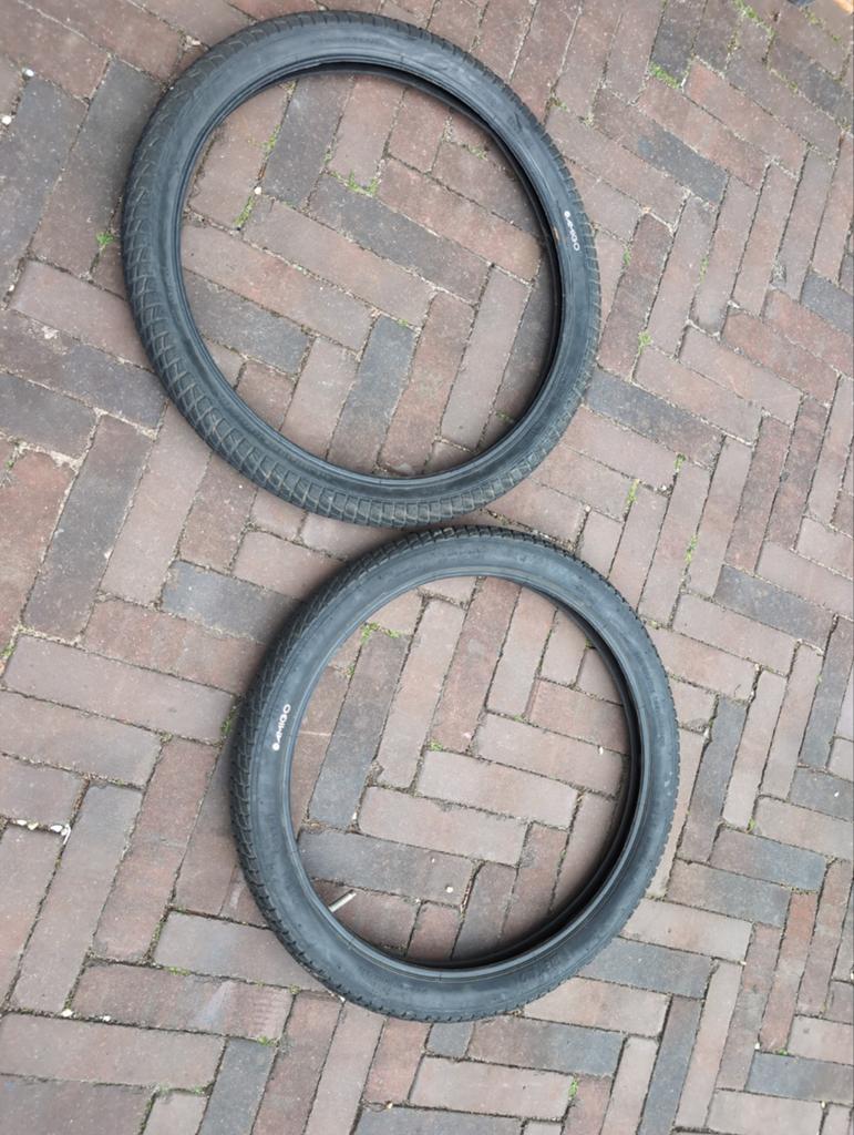 Twee goede buitenband 20 inch., Fietsen en Brommers, Fietsonderdelen, Ophalen, Band