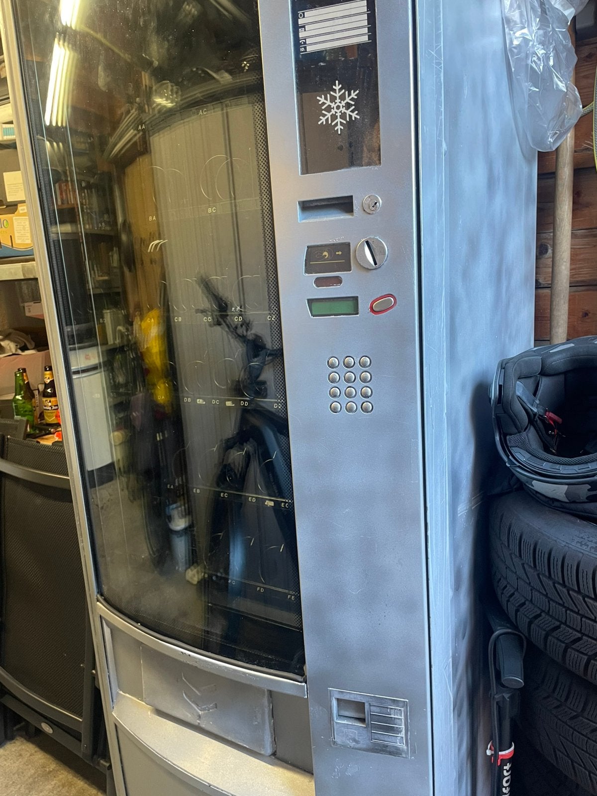 Vending machine , automaat , koelkast,, Ophalen of Verzenden, Zo goed als nieuw