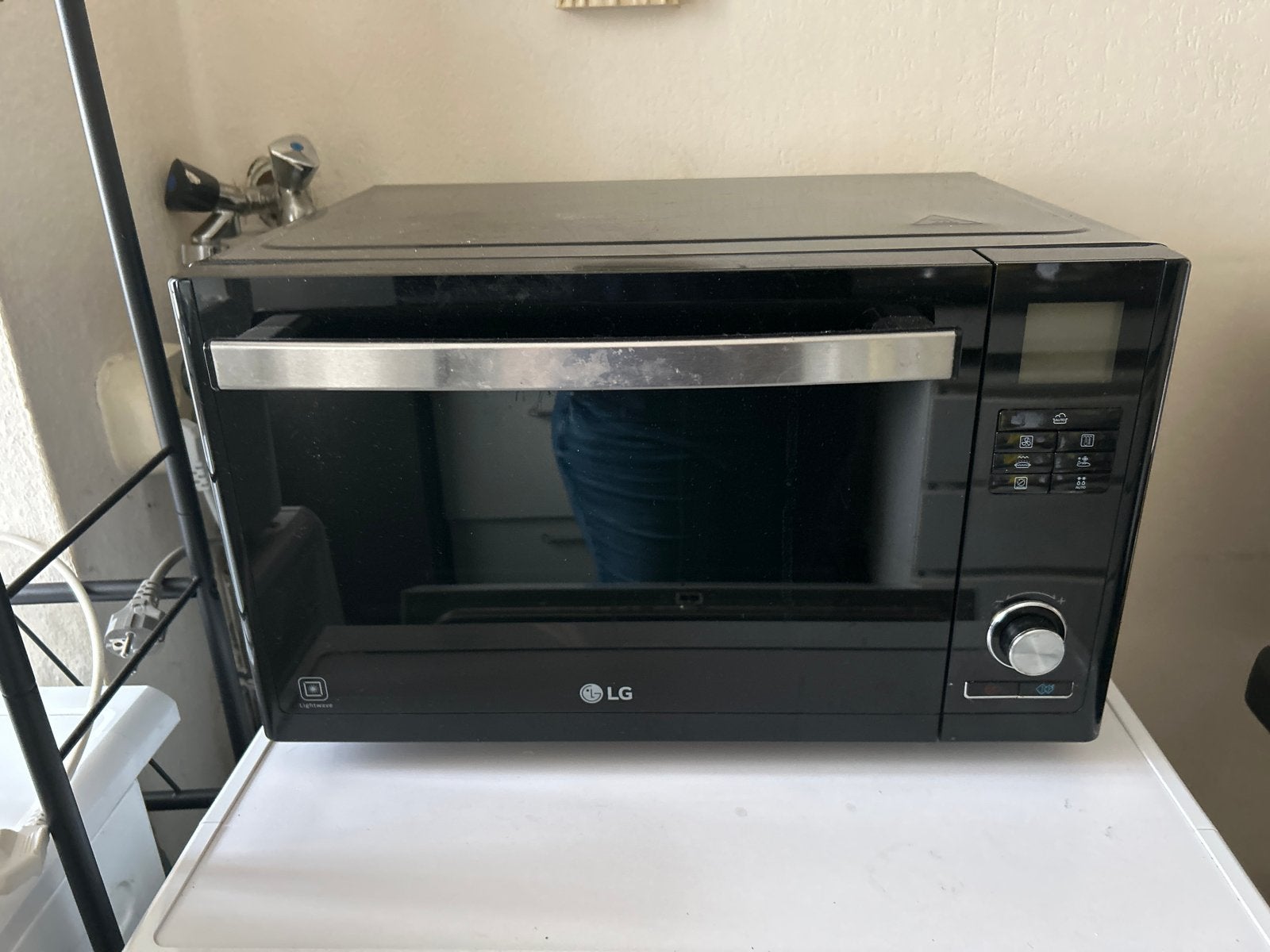 LG Combimagnetron MJ3281CBS - Zo goed als nieuw, Witgoed en Apparatuur, Magnetrons, Ophalen, Combimagnetron, Grill, Zo goed als nieuw