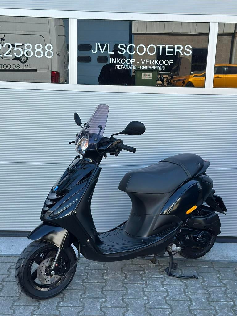 Piaggio Zip 50cc 2v 4t 2017 Brom, Fietsen en Brommers, Brommers | Derbi, Ophalen, Maximaal 45 km/u, L, Zo goed als nieuw