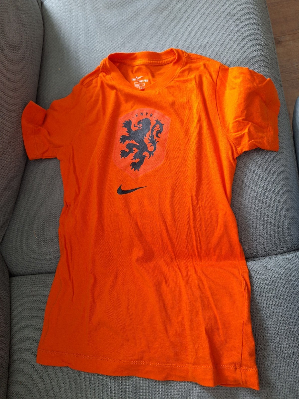 Nike KNVB Oranje T-shirt - kindermaat M (146), Kinderen en Baby's, Kinderkleding | Maat 140, Ophalen, Jongen of Meisje, Nieuw