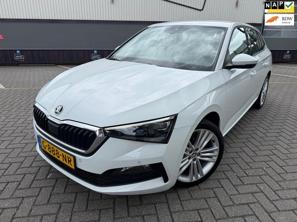Skoda Scala 1.0 TSI Business Edition*Automaat*CarPlay*Cruise, Auto's, Skoda, Scala, Gebruikt, Euro 6, 116 pk