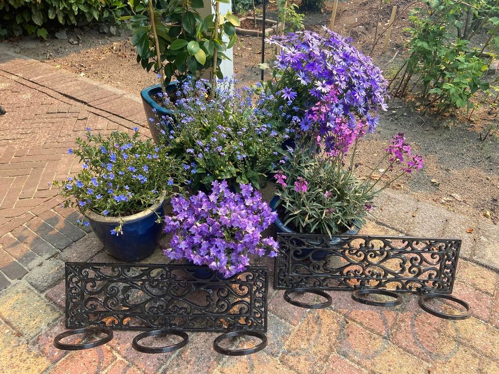 Gietijzeren bloemenpot hangers, Minder dan 30 cm, Rond, Ophalen of Verzenden, Zo goed als nieuw