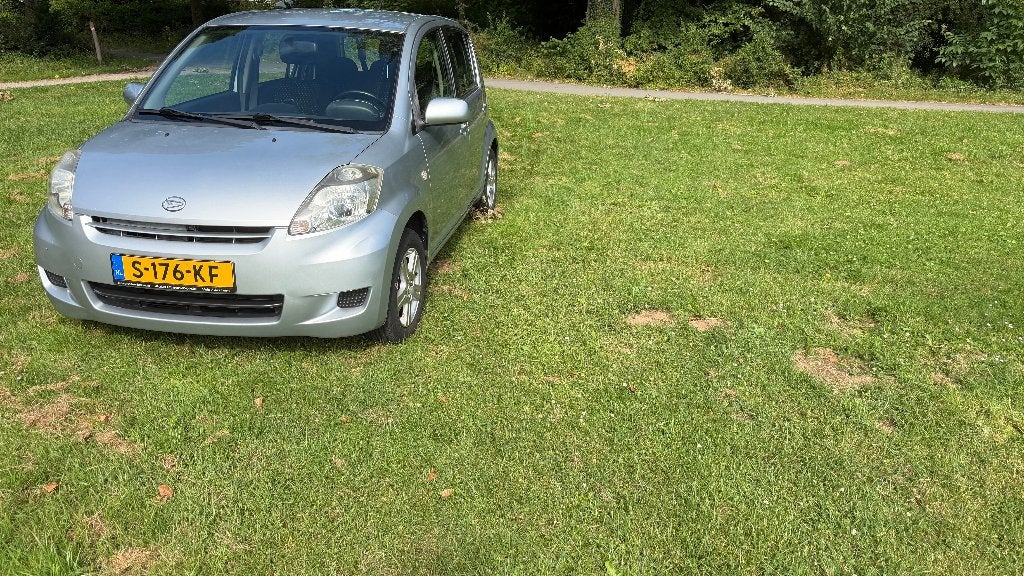 Daihatsu Sirion 1.3-16V comfort, AUTOMAAT, AIRCO