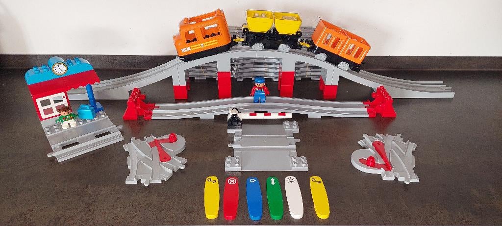 duplo trein oranje (app)  brug, platte brug; 2 wissels ., Kinderen en Baby's, Speelgoed | Duplo en Lego, Ophalen of Verzenden