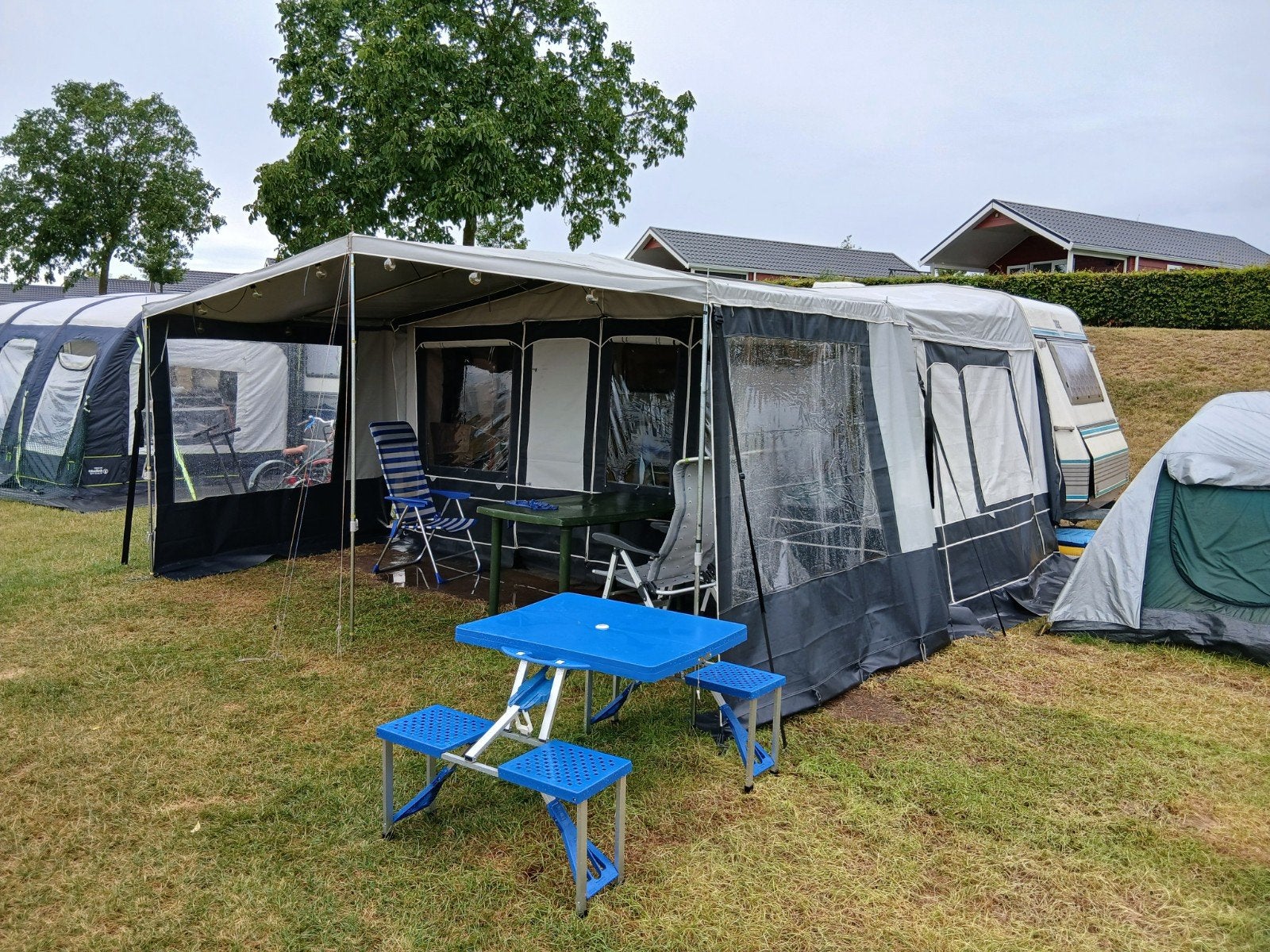 Hypercamp Casa Grande 300 Voortent+luifel met zijwanden mt10, Ophalen, Zo goed als nieuw