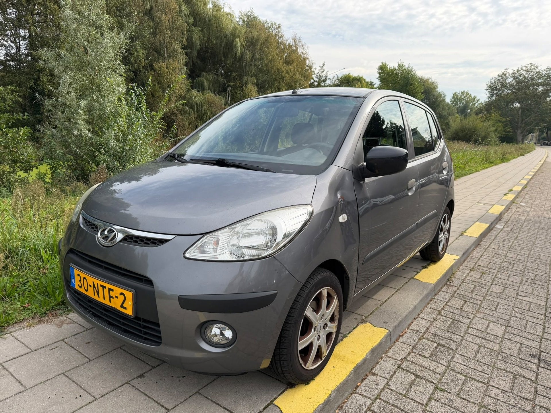 Hyundai I10 1.1 Active Orange Babies