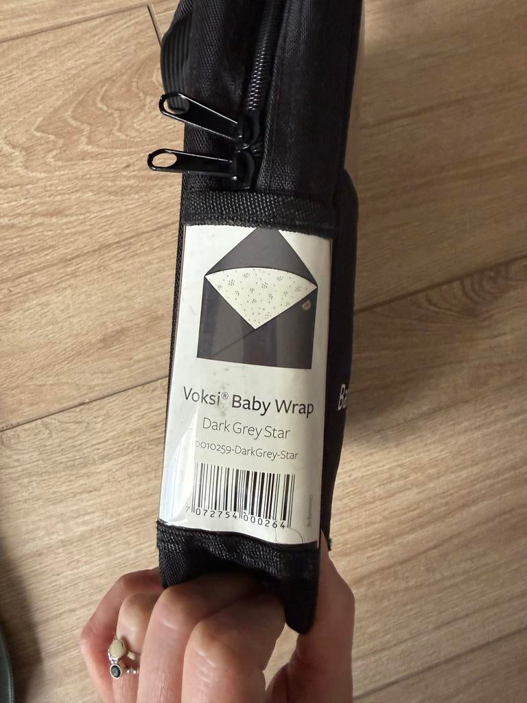 Voksi Baby Wrap Dark Grey Star, Kinderen en Baby's, Babydragers en Draagdoeken, Overige merken, Draagdoek, Ophalen of Verzenden