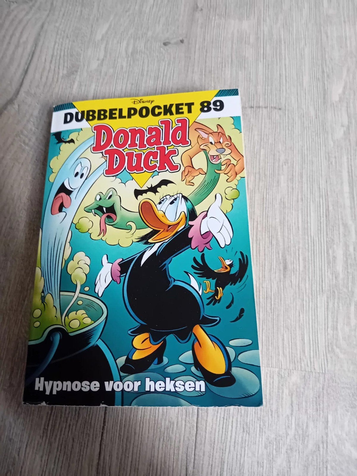 Donald Duck Dubbelpocket 89: Hypnose voor heksen, Eén stripboek, Ophalen of Verzenden, Gelezen