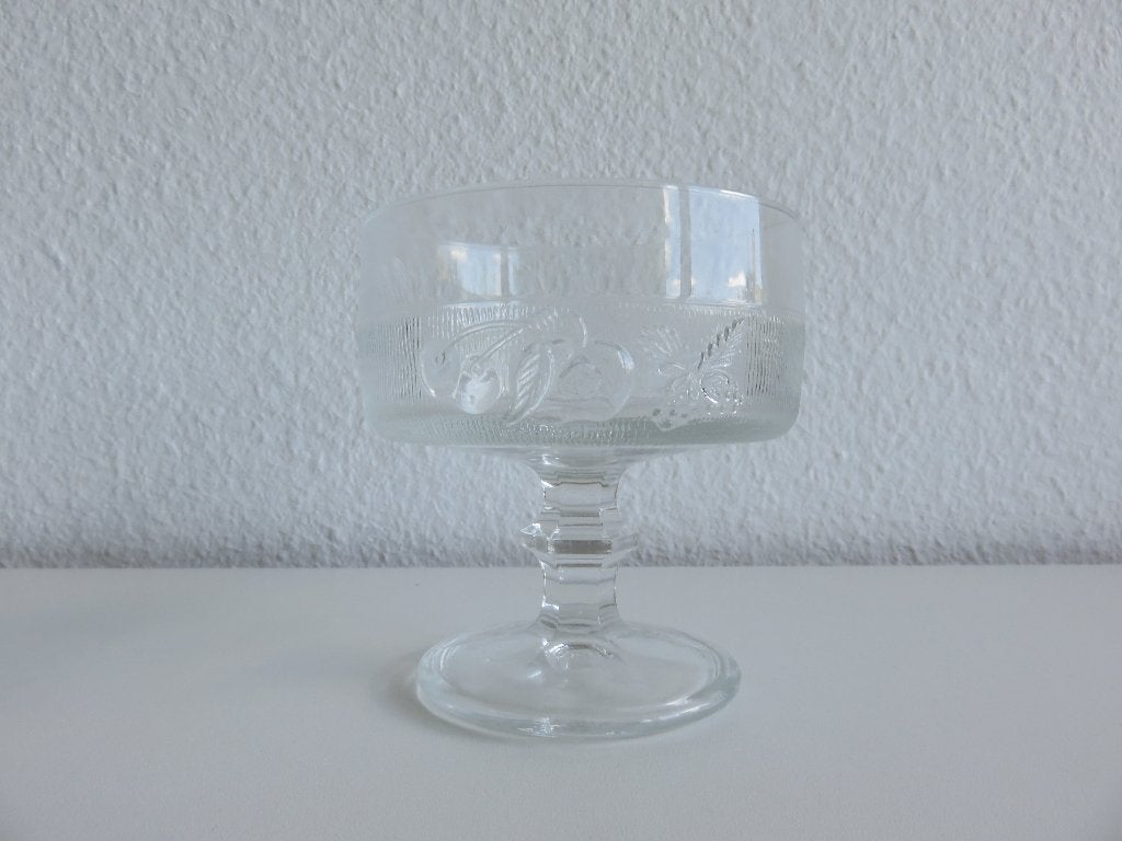 Vintage Glazen IJs coupe ijscoupe, ingegraveerd fruit, Glas of Glazen, Ophalen of Verzenden, Overige stijlen, Glas