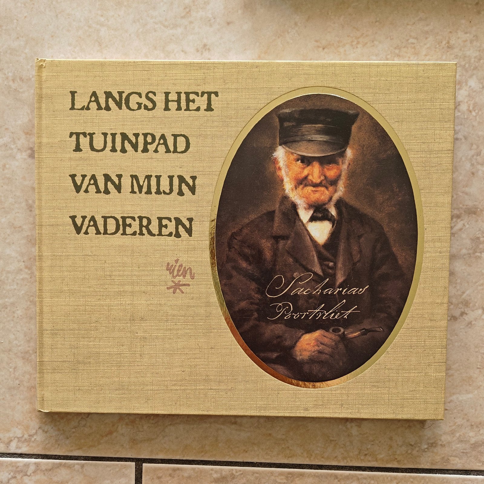 Langs het Tuinpad van Mijn Vaderen - Rien Poortvliet, Boeken, Ophalen of Verzenden, Zo goed als nieuw, Rien Poortvliet, Nederland