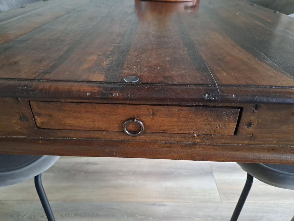 Robuuste Teakhouten Eettafel - Donker hout - 210x100 cm, Huis en Inrichting, Tafels | Eettafels, Gebruikt, Kersenhout, 100 tot 150 cm
