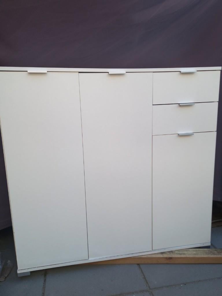 mooie wite kast voor alles, Huis en Inrichting, Kasten | Buffetkasten, Ophalen, Met deur(en), 100 tot 150 cm, Zo goed als nieuw