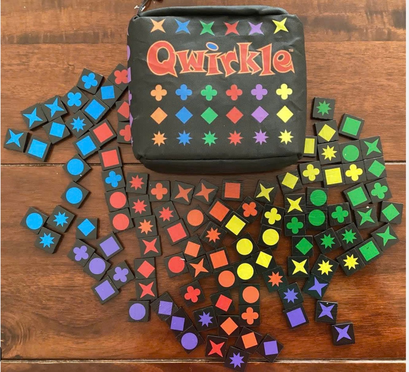 Mis je een steentje van je Qwirkle of Trax spel?, Ophalen of Verzenden, Zo goed als nieuw