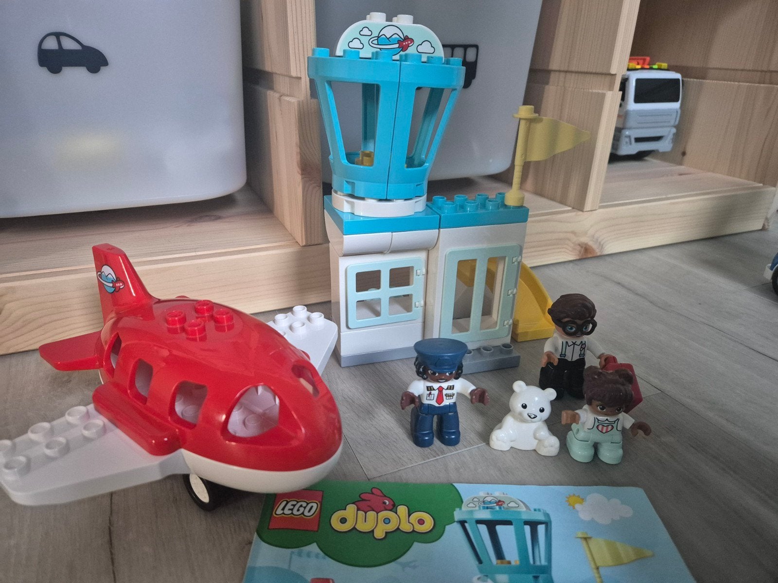 Duplo vliegveld met accessoires, Compleet, Ophalen of Verzenden, Zo goed als nieuw, Duplo