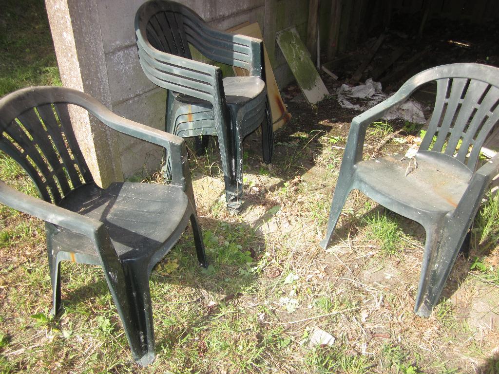 6stuks kunststof tuinstoelen. goede staat. tuinstoelen, Ophalen of Verzenden, Gebruikt, Kunststof