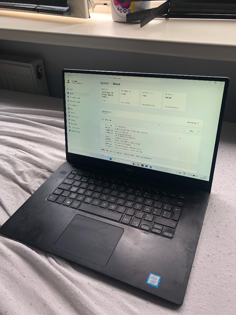 Dell Precision 5530, Computers en Software, Ophalen, Gebruikt, Met videokaart, 2 tot 3 Ghz