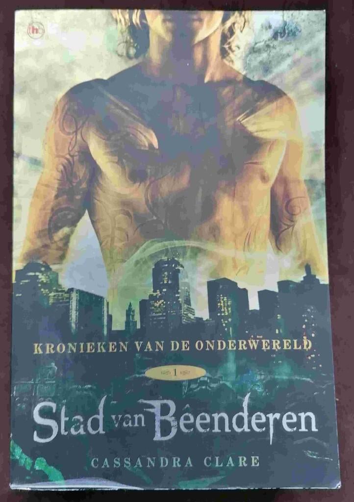 Boek Stad van Beenderen (Kronieken van de onderwereld), Ophalen of Verzenden, Cassandra Clare