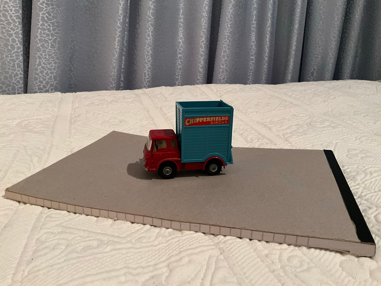 Gorgi Toys Bedford Tractor Chipperfields Circus NIEUW, Ophalen of Verzenden, Nieuw
